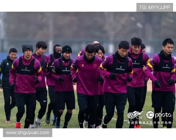 南京乒乓球队与成都乒乓球队赛后复盘分析团队配合与战术执行